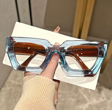 Load image into Gallery viewer, Bluebie
