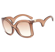 Load image into Gallery viewer, City Girl
