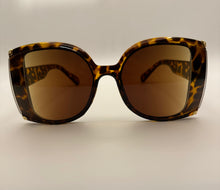 Load image into Gallery viewer, Spicy Kimmy
