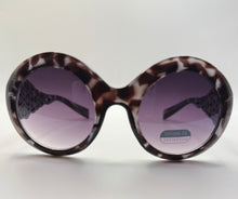 Load image into Gallery viewer, Wildly
