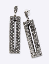 Load image into Gallery viewer, Diva Walk
