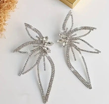 Load image into Gallery viewer, Butterfly Bridal
