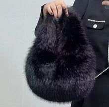 Load image into Gallery viewer, Cozy Chic
