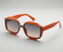 Load image into Gallery viewer, Retro Crush
