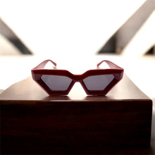 Load image into Gallery viewer, Retro
