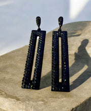 Load image into Gallery viewer, Diva Walk
