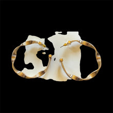 Load image into Gallery viewer, Twisted Rib Hoops
