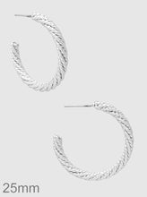 Load image into Gallery viewer, Rope Metal Hoop
