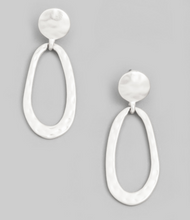 Load image into Gallery viewer, Textured Oval Shape
