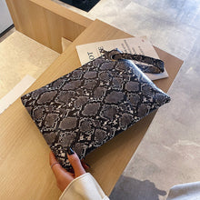Load image into Gallery viewer, Snake Skin Clutch
